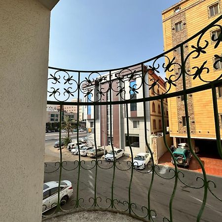 Delmon Hotel Suites DDjeddah Extérieur photo