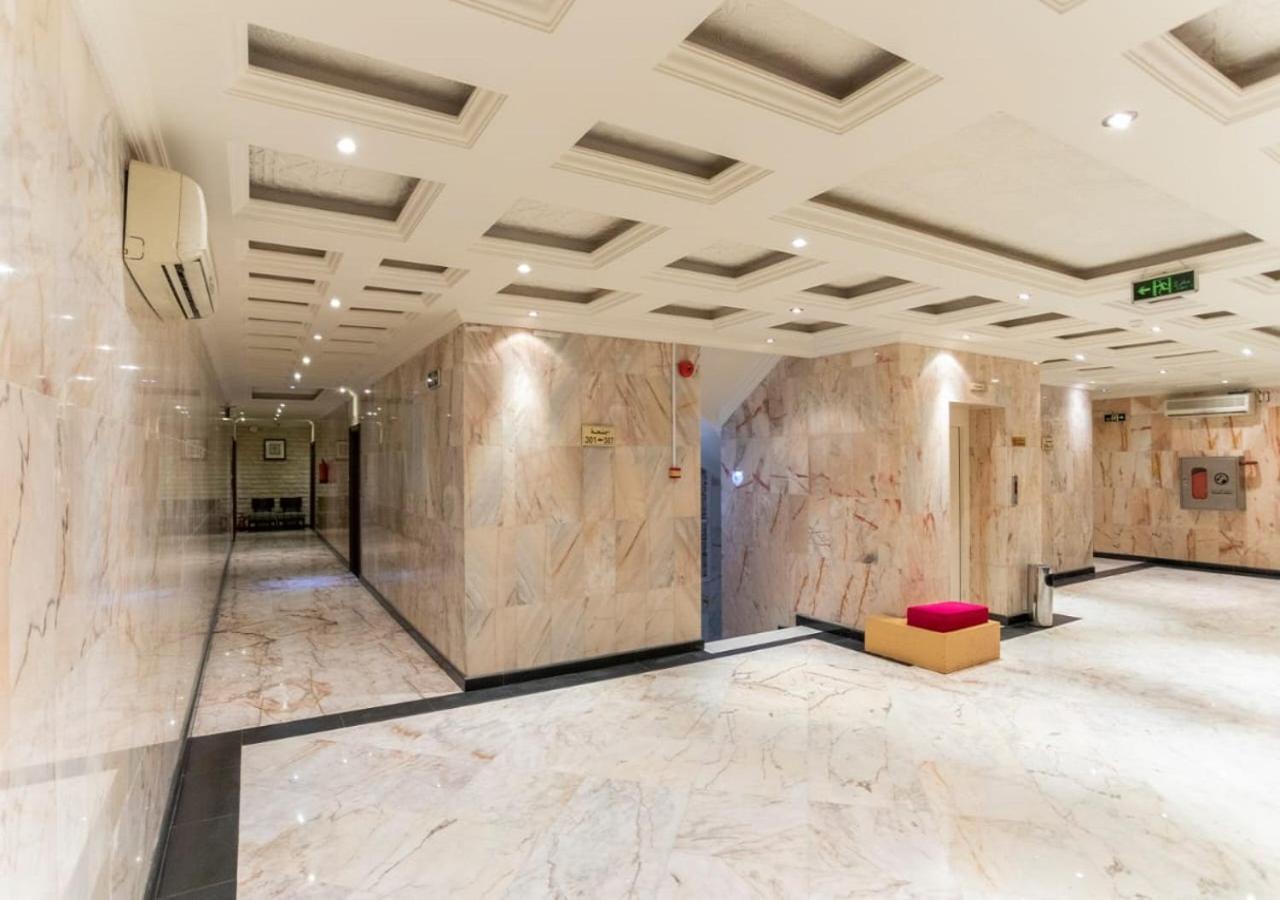 Delmon Hotel Suites DDjeddah Extérieur photo