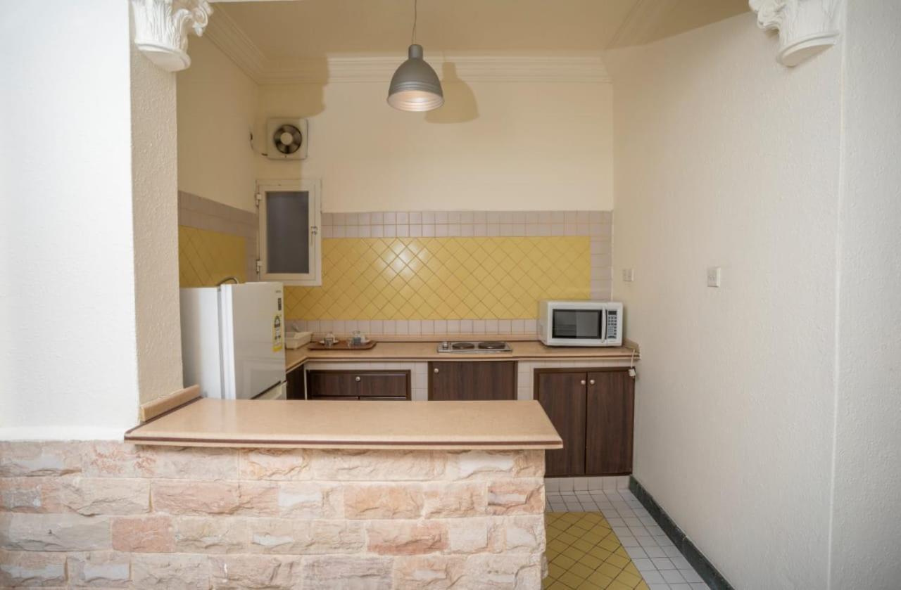 Delmon Hotel Suites DDjeddah Extérieur photo