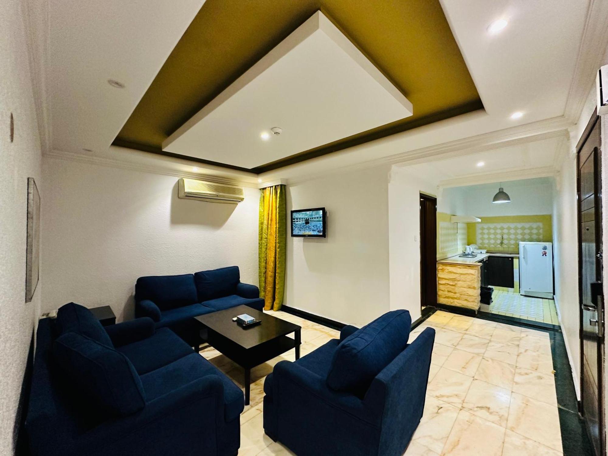 Delmon Hotel Suites DDjeddah Extérieur photo