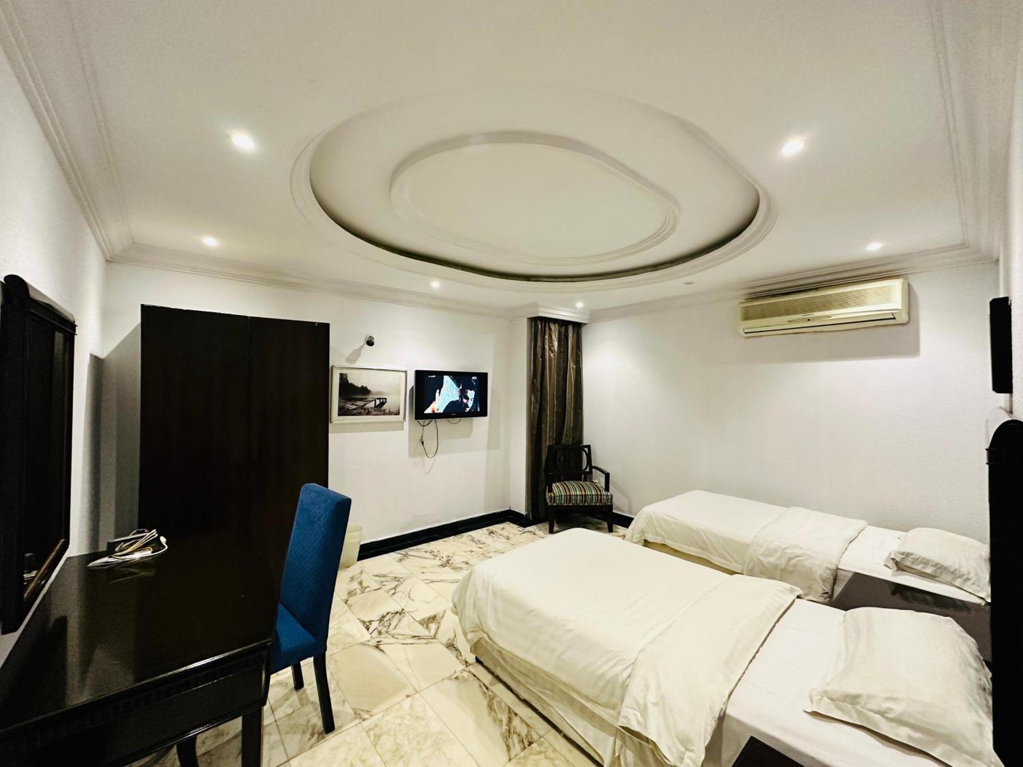 Delmon Hotel Suites DDjeddah Extérieur photo